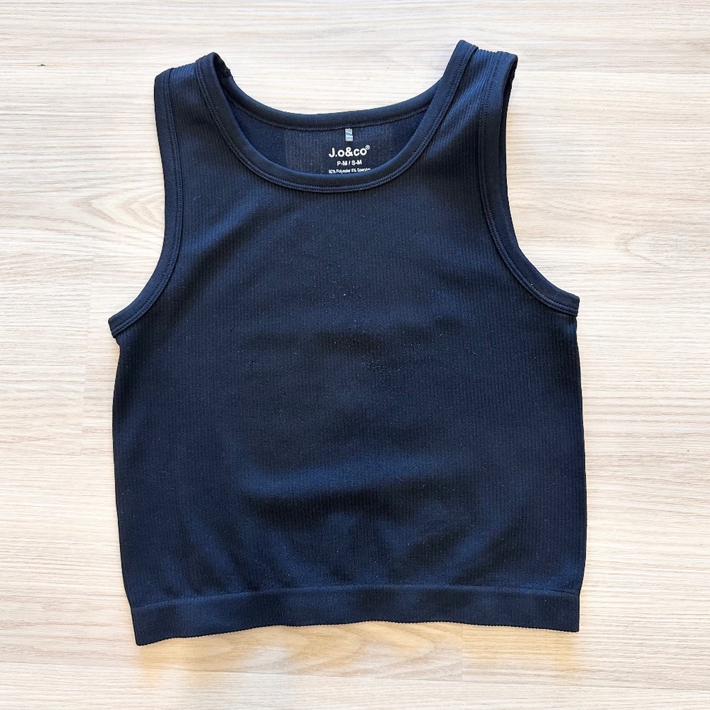 🎆10 for $10🎆 J.O & CO Stretchy Cropped Tank Top - Black - Size Small / Medium